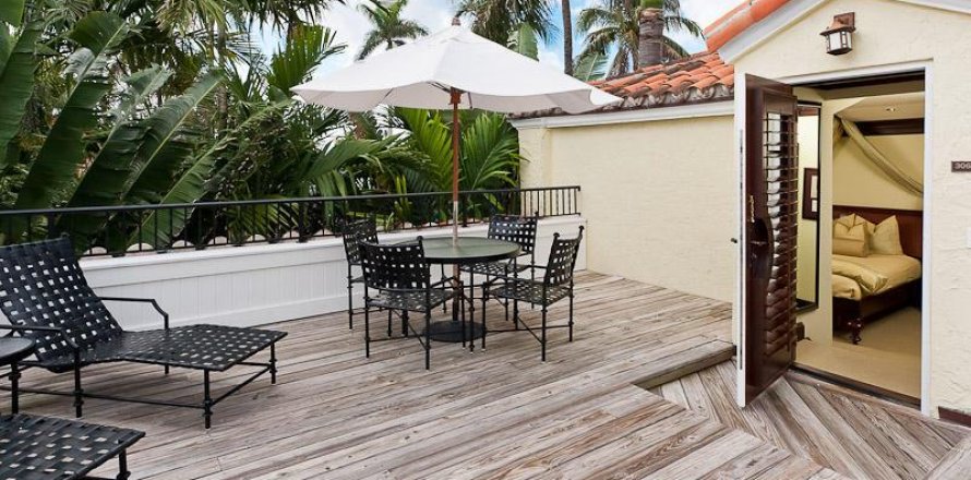 Condo in Palm Beach, Florida, 1 bedroom № 2246707