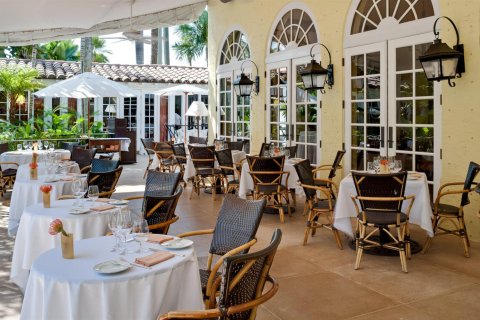 Condo in Palm Beach, Florida, 1 bedroom № 2246707 - photo 14