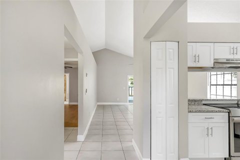 Casa en venta en Orlando, Florida, 3 dormitorios, 123.56 m2 № 1919514 - foto 4