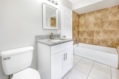 Casa en venta en Orlando, Florida, 3 dormitorios, 123.56 m2 № 1919514 - foto 14