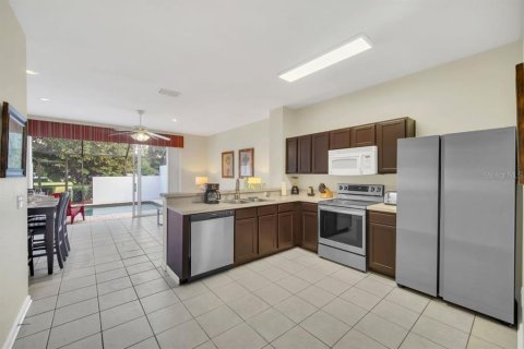 Adosado en venta en Kissimmee, Florida, 3 dormitorios, 133.78 m2 № 2166539 - foto 10