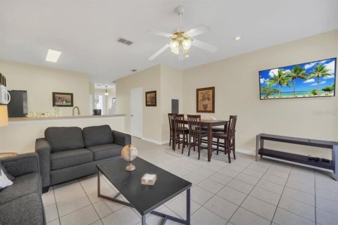 Adosado en venta en Kissimmee, Florida, 3 dormitorios, 133.78 m2 № 2166539 - foto 9