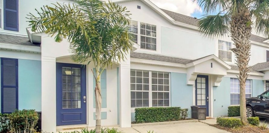 Adosado en Kissimmee, Florida 3 dormitorios, 133.78 m2 № 2166539