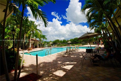 Condo in Miramar, Florida, 3 bedrooms  № 1971347 - photo 20