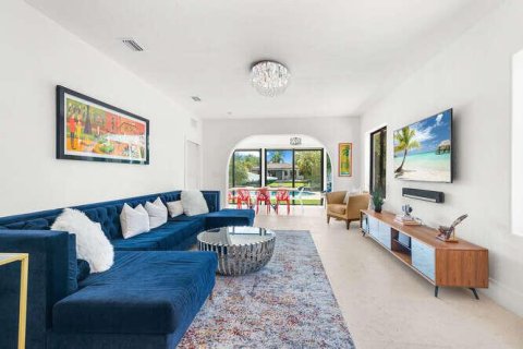 Villa ou maison à Miami Beach, Floride 3 chambres, 167.32 m2 № 2087148