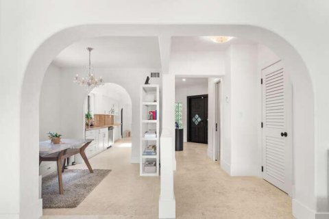 Villa ou maison à vendre à Miami Beach, Floride: 3 chambres, 167.32 m2 № 2087148 - photo 13