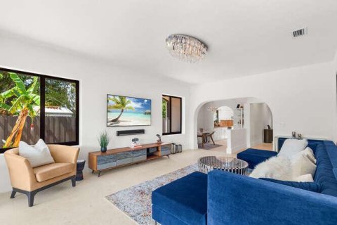 Villa ou maison à vendre à Miami Beach, Floride: 3 chambres, 167.32 m2 № 2087148 - photo 3