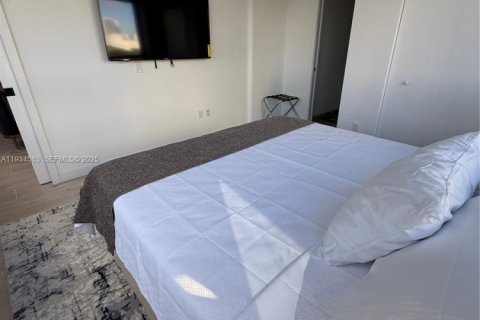 Condo in Miami, Florida, 2 bedrooms  № 1993598 - photo 9