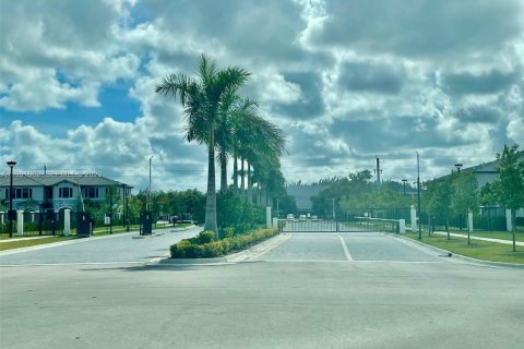 Touwnhouse à vendre à Miami, Floride: 3 chambres, 157.66 m2 № 2057376 - photo 19