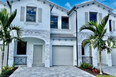 Touwnhouse à Miami, Floride 3 chambres, 157.66 m2 № 2057376