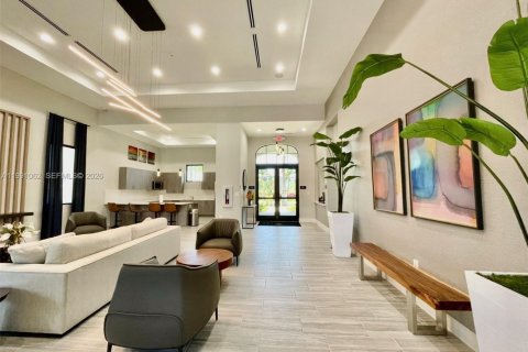 Touwnhouse à vendre à Miami, Floride: 3 chambres, 157.66 m2 № 2057376 - photo 25