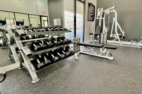 Touwnhouse à vendre à Miami, Floride: 3 chambres, 157.66 m2 № 2057376 - photo 28