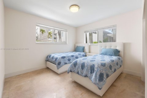 Купить кондоминиум в Майами-Бич, Флорида 3 спальни, 113.34м2, № 1966872 - фото 10