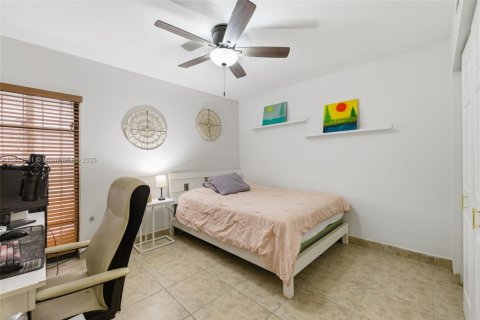 Condominio en venta en Miami Lakes, Florida, 3 dormitorios, 118.45 m2 № 1968226 - foto 23