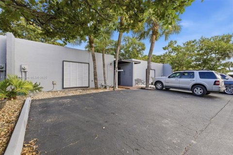 Condominio en venta en Miami Lakes, Florida, 3 dormitorios, 118.45 m2 № 1968226 - foto 3