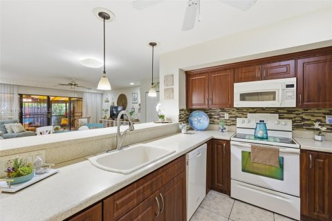 Condominio en venta en Miami Lakes, Florida, 3 dormitorios, 118.45 m2 № 1968226 - foto 18