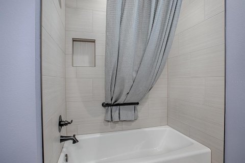 Casa en venta en The Villages, Florida, 3 dormitorios, 176.24 m2 № 1899299 - foto 30