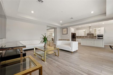 Casa en venta en Sarasota, Florida, 5 dormitorios, 376.72 m2 № 2215688 - foto 14