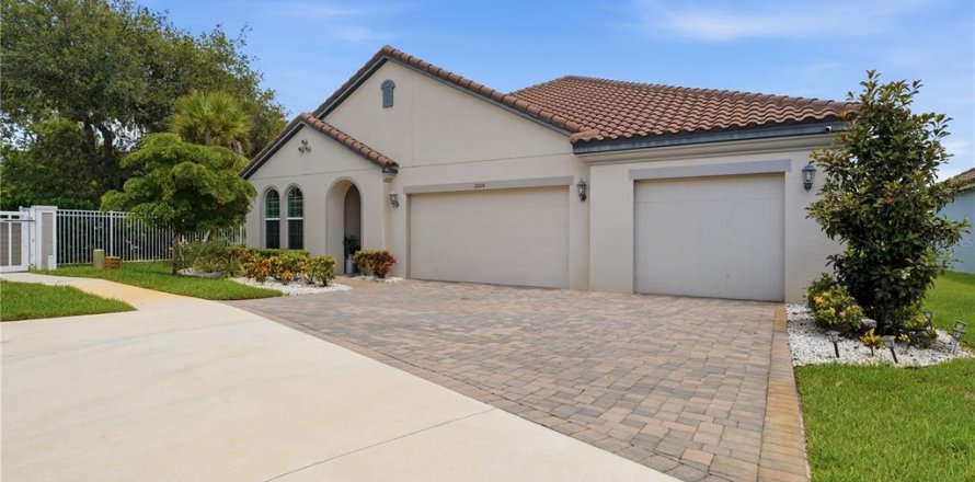 Casa en Sarasota, Florida 5 dormitorios, 376.72 m2 № 2215688