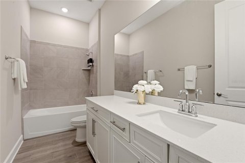 Casa en venta en Sarasota, Florida, 5 dormitorios, 376.72 m2 № 2215688 - foto 9