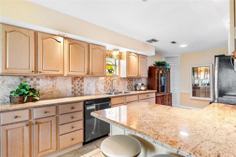 Villa ou maison à vendre à Haines City, Floride: 2 chambres, 173.54 m2 № 1875998 - photo 19