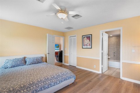 Villa ou maison à vendre à Haines City, Floride: 2 chambres, 173.54 m2 № 1875998 - photo 22