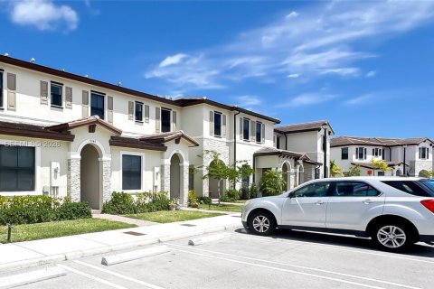 Touwnhouse à vendre à Miami, Floride: 3 chambres, 123.37 m2 № 2170119 - photo 29