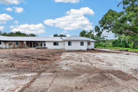 House in Sarasota, Florida 5 bedrooms, 549.98 sq.m. № 2393472 - photo 7