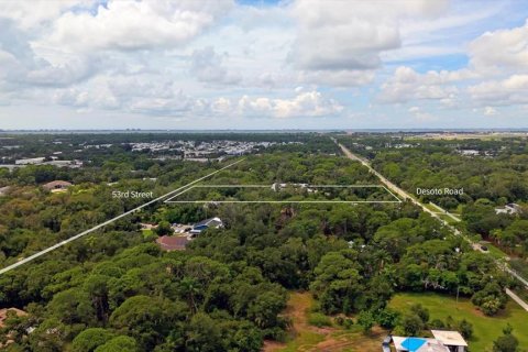 House in Sarasota, Florida 5 bedrooms, 549.98 sq.m. № 2393472 - photo 30