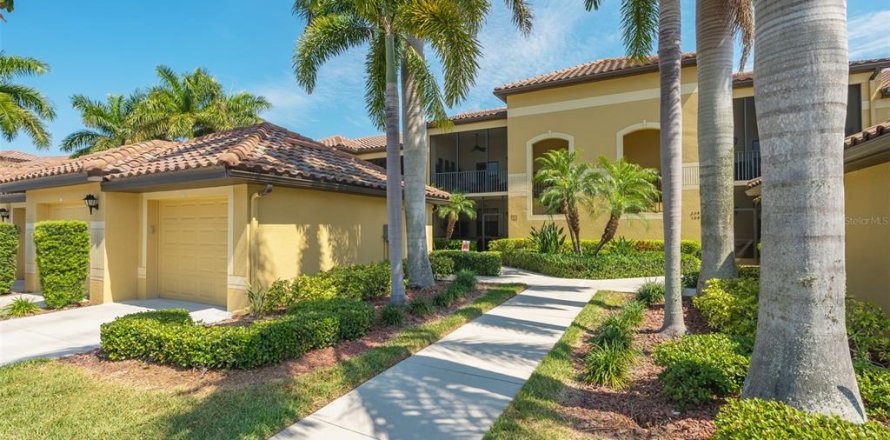 Condo in Bradenton, Florida, 2 bedrooms № 1615555