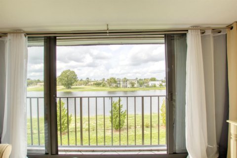 Copropriété à vendre à Lake Worth, Floride: 2 chambres, 90.86 m2 № 2188263 - photo 15