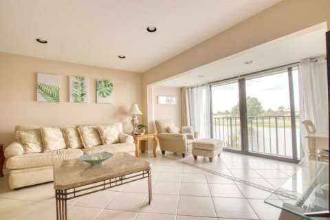Copropriété à vendre à Lake Worth, Floride: 2 chambres, 90.86 m2 № 2188263 - photo 13