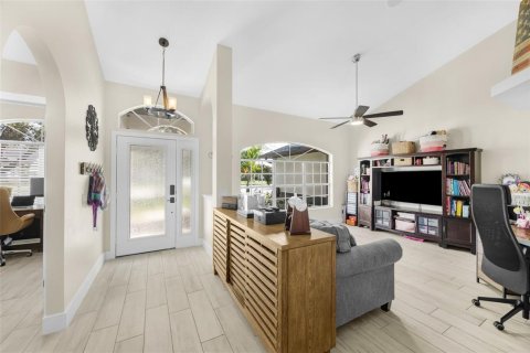 Casa en venta en Riverview, Florida, 4 dormitorios, 235.04 m2 № 1916324 - foto 6