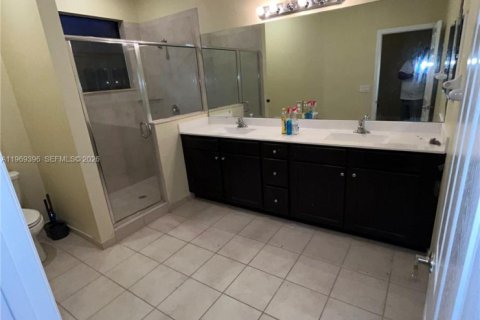 Купить таунхаус в Хомстед, Флорида 3 спальни, 152.55м2, № 2030204 - фото 10