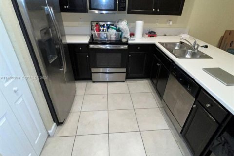 Купить таунхаус в Хомстед, Флорида 3 спальни, 152.55м2, № 2030204 - фото 9