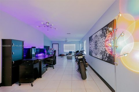 House in Tamarac, Florida 2 bedrooms, 99.68 sq.m. № 2087179 - photo 7