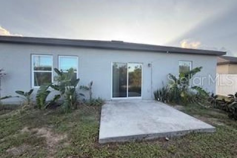 House in Lake Wales, Florida 4 bedrooms, 179.21 sq.m. № 1834578 - photo 17