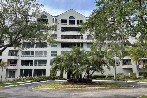 Copropriété à louer à Clearwater, Floride: 2 chambres, 99.87 m2 № 1762275 - photo 2