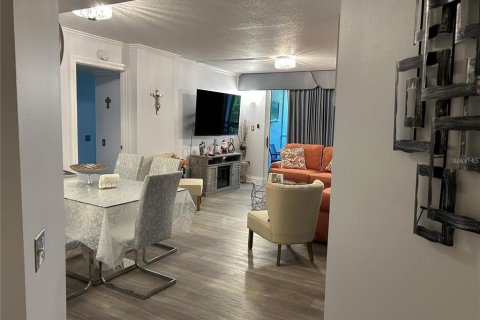Copropriété à louer à Clearwater, Floride: 2 chambres, 99.87 m2 № 1762275 - photo 6