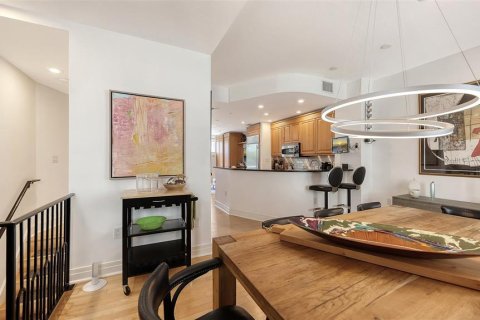 Touwnhouse à louer à Sarasota, Floride: 2 chambres, 194.44 m2 № 2103152 - photo 22