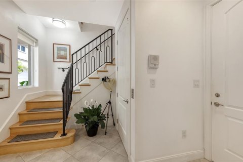 Touwnhouse à louer à Sarasota, Floride: 2 chambres, 194.44 m2 № 2103152 - photo 7