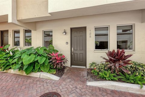 Touwnhouse à louer à Sarasota, Floride: 2 chambres, 194.44 m2 № 2103152 - photo 5