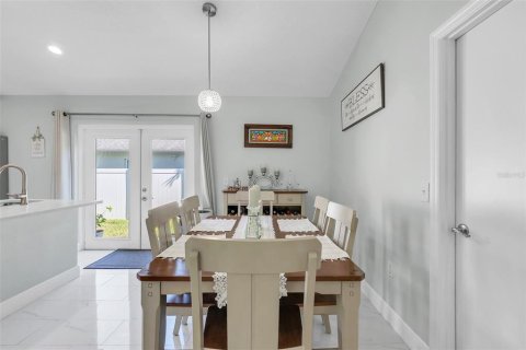 Casa en venta en Orlando, Florida, 3 dormitorios, 107.58 m2 № 1900015 - foto 9