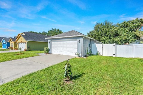 Casa en venta en Orlando, Florida, 3 dormitorios, 107.58 m2 № 1900015 - foto 2