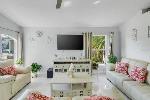 Casa en venta en Orlando, Florida, 3 dormitorios, 107.58 m2 № 1900015 - foto 6