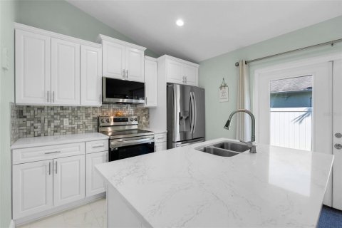 Casa en venta en Orlando, Florida, 3 dormitorios, 107.58 m2 № 1900015 - foto 12