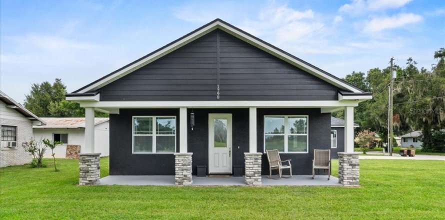 House in Bartow, Florida 4 bedrooms, 178 sq.m. № 2110913