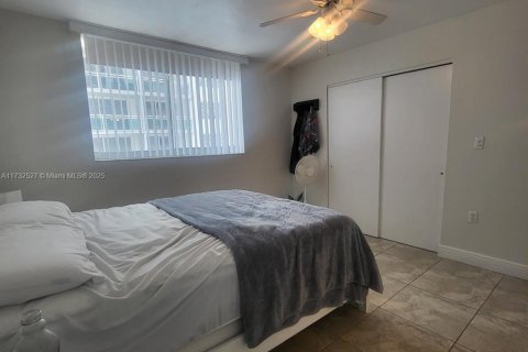Condo in Miami Beach, Florida, 1 bedroom  № 1862422 - photo 3