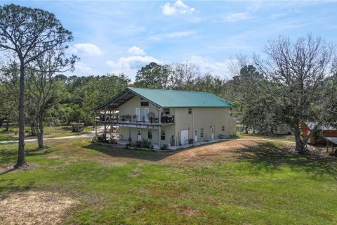 House in Oak Hill, Florida 4 bedrooms, 334.45 sq.m. № 1657628 - photo 2