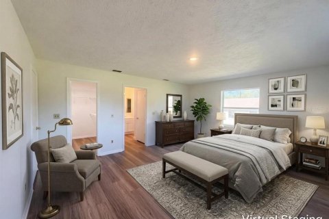 House in Summerfield, Florida 3 bedrooms, 187.66 sq.m. № 2421809 - photo 13